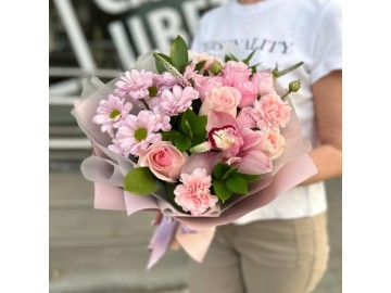 Розовый стойкий букет 