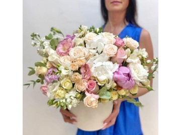 Композиция в шляпной коробке № 64