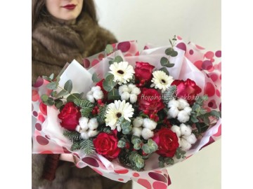 Зимний букет с нобилисом, хлопком и эвкалиптом