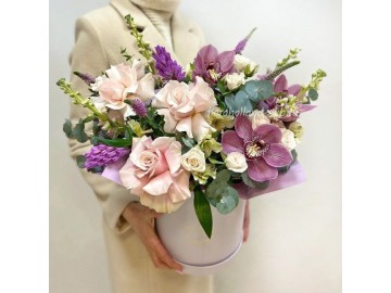 Композиция в шляпной коробке № 53