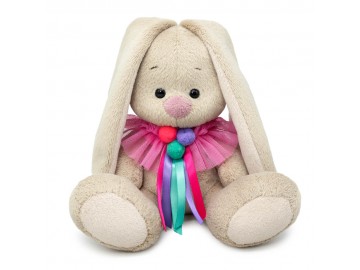 Зайка Ми в воротнике с помпонами и лентами