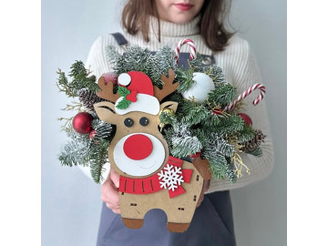 Композиция с ароматным нобилисом и новогодним декором 