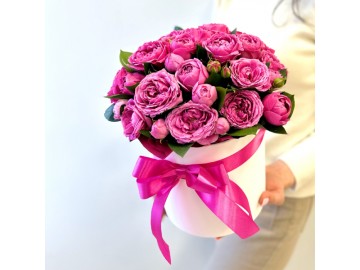 Композиция в шляпной коробке № 117