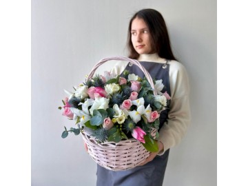 Корзина весенний микс