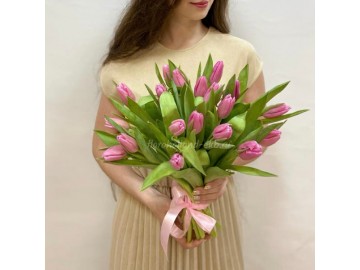 Букет из тюльпанов