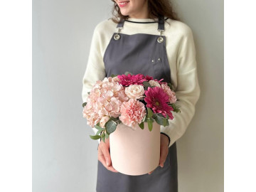 Композиция в шляпной коробке № 83