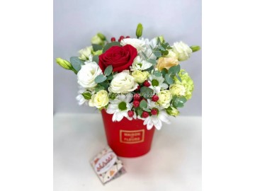 Романтические композиции в сумочках от 1850 рублей